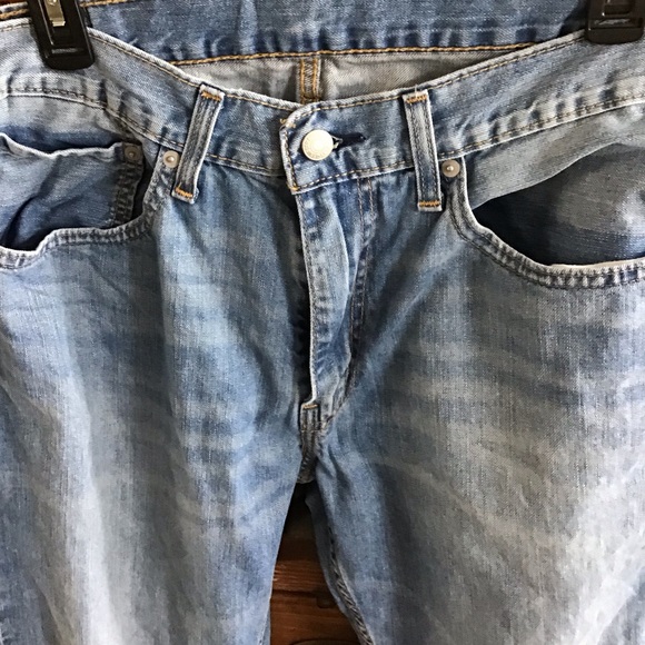 Men’s Levi Jeans 559 - Picture 3 of 5